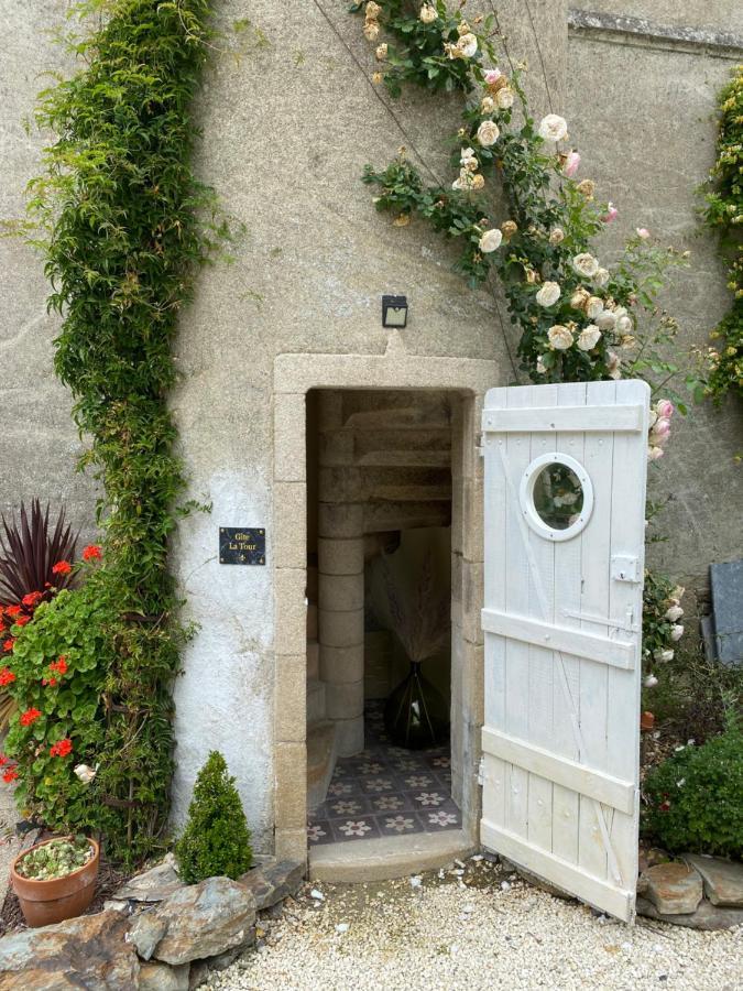 Chateau De St-Fulgent, Gite La Tour Saint-Fulgent Buitenkant foto